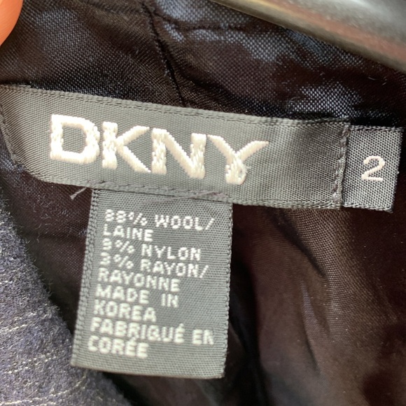 Vintage DKNY Charcoal Pinstriped Wool Fitted Blazer - Picture 7 of 11